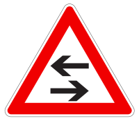 A sign showing each way betting arrows